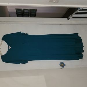 Lularoe 3xl Carly teal?